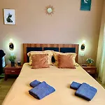 Cozy Caramel Ultracentral Old Town Бухарест