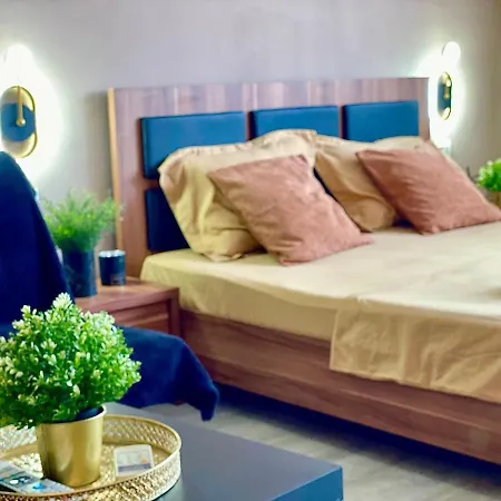 Cozy Caramel Ultracentral Old Town Бухарест