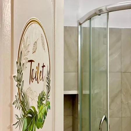 Cozy Caramel Ultracentral Old Town