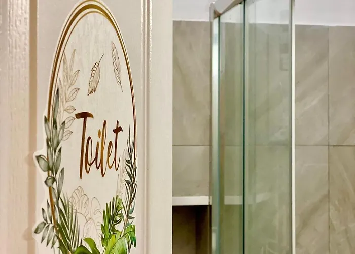 Cozy Caramel Ultracentral Old Town