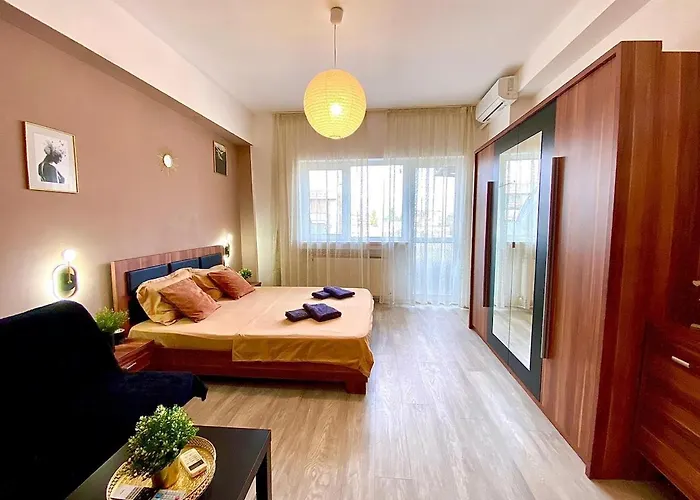 Cozy Caramel Ultracentral Old Town Апартаменти Бухарест