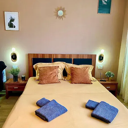 Cozy Caramel Ultracentral Old Town Bükreş